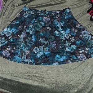 Express flow(y) skirt!